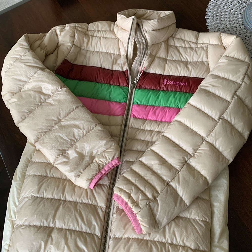 Cotopaxi Fuegu woman's jacket m Rare color waist length